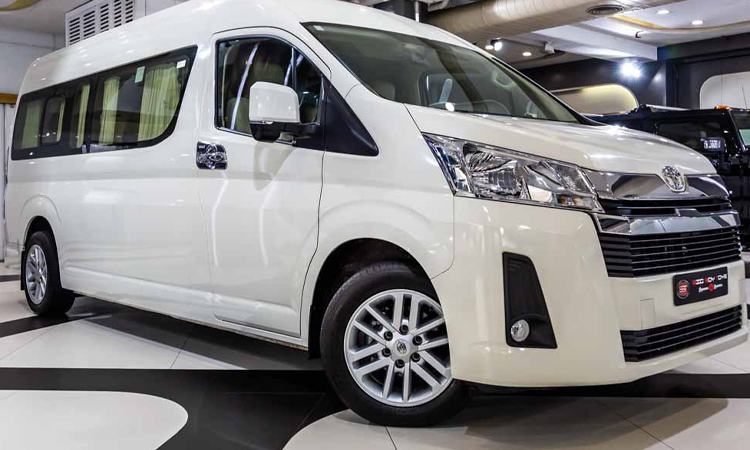 toyota hiace 2